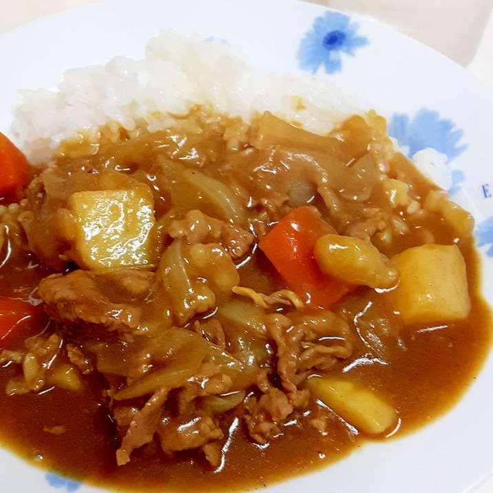 ビールでやわらか大人味!(^^)簡単ビーフカレー♪